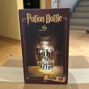 Harry Potter light up potion bottle, Brand New